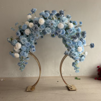 Arche de fleurs bleues et blanches, fleurs pour allée de mariage, guirlande de fleurs pour table de mariage, chemin de table, centre de table