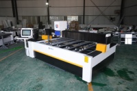 Nouvelle conception de machine de sablage laser pour miroirs intelligents avec système Siemens PLC