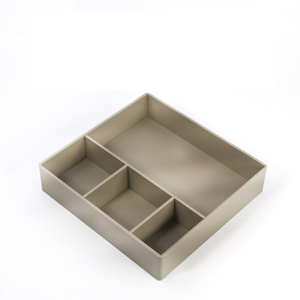 <span class=keywords><strong>Vassoio</strong></span> quadrato in acrilico segmentale personalizzato articoli <span class=keywords><strong>da</strong></span> <span class=keywords><strong>toeletta</strong></span> per hotel scatola portaoggetti per fazzoletti <span class=keywords><strong>vassoio</strong></span> <span class=keywords><strong>da</strong></span> tè moderno - Product Image 2