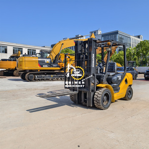 รถยกดีเซล Komatsu FD30 มือสอง 3 ตัน ขายร้อนจากโรงงานโดยตรง พร้อมมอเตอร์ปั๊มเครื่องยนต์ประสิทธิภาพสูง สำหรับงานขนถ่ายวัสดุ นำเข้าจากญี่ปุ่น - Product Image 6