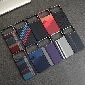 Coques de téléphone magnétiques de luxe en <span class=keywords><strong>fibre</strong></span> de carbone texturée pour iPhone 17 Pro Max 17 Air 16 15 14 13 12 – Coque arrière rigide antichoc en PC mince - Product Image 3