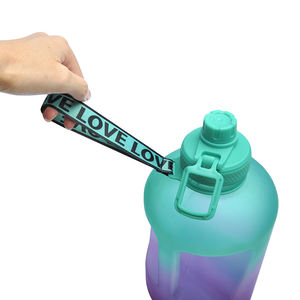 Grande Bouteille de 2,2 l en Plastique avec marqueur de temps et paille Tritan sans BPA, Bouteille d'eau de sport de plein air de <span class=keywords><strong>motivation</strong></span> - Product Image 4