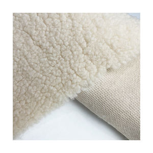 Sortie d'usine 100% Polyester tricoté tissu épais respirant Sherpa polaire manteau pour la maison Textile vêtements matelas rembourrage - Product Image 3