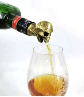 Alliage de zinc Halloween métal crânes bouchon de bouteille bouteille verseur bec de vin versé barre outils crâne whisky bouchon de vin verseur
