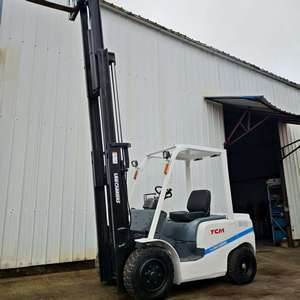 Powerful Performance Used 3-ton Diesel Forklift TCM FD30 Two-stage Mast Hydraulic Side Shifter Solid Tire - Product Image 5