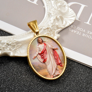 Colgante de acero inoxidable al por mayor, colgante de Jesús con brazos abiertos, cadenas finas, colgante de oro de 18k - Product Image 4