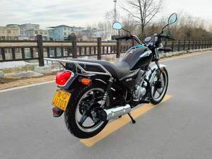 <span class=keywords><strong>Moto</strong></span> de rue Honda1 <span class=keywords><strong>125cc</strong></span> monocylindre de <span class=keywords><strong>petite</strong></span> à moyenne <span class=keywords><strong>taille</strong></span> d'occasion - Product Image 4