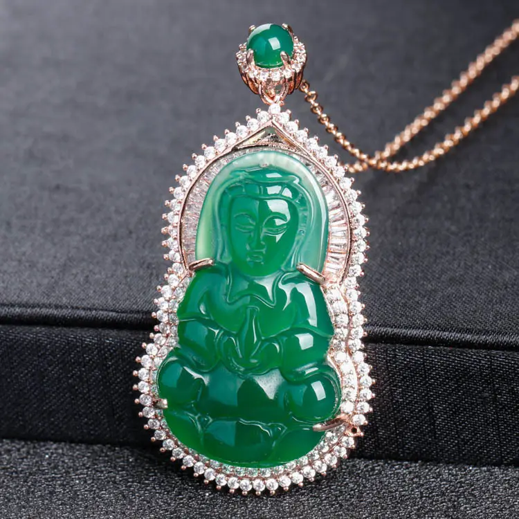 Großhandel China Green Jade Buddha Achat Anhänger vergoldet Diamant Chalcedon buddhistischen Halskette Schmuck