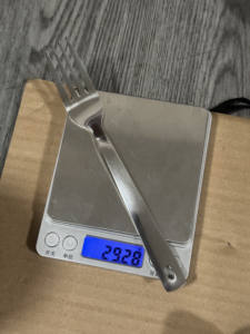 24 כלי שטוח תליית כלים עם מתלה, סכין סכין מזלג כפית כתם סכו "ם סט עם צבע עץ פלסטיק ידית - Product Image 3