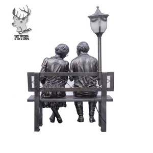 Decoración de Jardín, Estatua de Bronce Fundido de Pareja Mayor con Niños, Estatua de Bronce de Tamaño Real de Abuelos con Descendientes en un Banco - Product Image 3