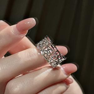 แหวนเงินแท้ S925 ลายดอกไม้ 18K ดีไซน์เรียบง่าย ทันสมัย มีเอกลักษณ์ ดีไซน์แบบเปิด สำหรับใส่ลำลอง - Product Image 4