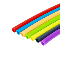 Tube en silicone translucide pour applications de manipulation de fluides pharmaceutiques
