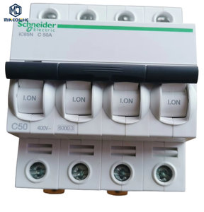 Interruptor de Circuito en Miniatura IC65N, Interruptor de Aire 4P C50A 400V, Protección Contra Sobrecarga y Cortocircuito, Distribución Eléctrica - Product Image 1