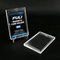 Vente en gros de porte-cartes en plastique rigide ultra transparent avec protection UV 35PT, anti-poussière, porte-cartes magnétique pour l'affichage des cartes à collectionner