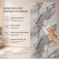 Panneau mural en PVC brillant effet marbre craquelé blanc, gris et or MORLENX pour la décoration intérieure d'hôtels et de villas