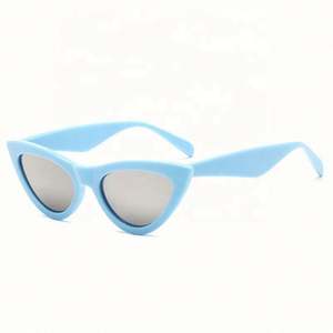 Vente en gros 2021 Lunettes de soleil pour femmes de haute qualité vintage rouge bleu UV400 Cat Eye - Product Image 5