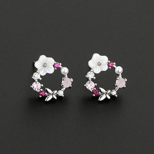 Pendientes de Perlas con Forma Geométrica Circular Simple, Pendientes de Cristal con Baño de Oro y Diseño Floral - Product Image 5
