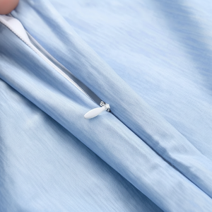 Funda de almohada de punto Vietnam Textiles para el hogar Rectangular OEM 100% poliéster liso teñido azul claro patrón de cama funda de almohada - Product Image 1