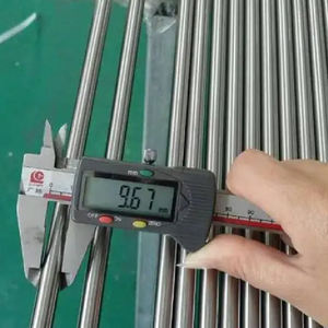 قضبان دائرية من الفولاذ المقاوم للصدأ عالية الجودة 10مم 20مم 301 304 316 201 مسحوبة على البارد لامعة وفقًا لمعايير <span class=keywords><strong>ASTM</strong></span> مع خدمة اللحام - Product Image 5