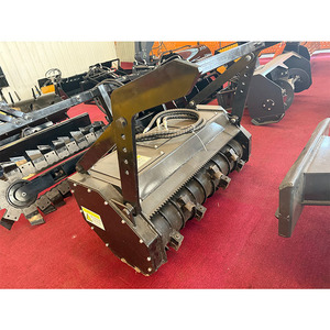 Affidabile Trinciatrice per Vegetazione da 40 Pollici con Bulloni di Resistenza Grado 12.9, Protezione Antispruzzo e Catene CE per Skid Steer - Product Image 6