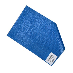 Feuille de bâche PET turquoise de haute qualité et rouleau imperméable avec maille et motif enduit commande personnalisée pour l'utilisation de rideau de couverture - Product Image 1