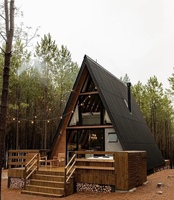 Livraison Mondiale à Bas Coût : Kit de Maisons Modulaires en Acier de Style Boutique, Type Bungalow Triangulaire pour Hôtels et Résidences