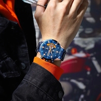 CURREN 8402 Montre-Bracelet Homme Créative, Innovante et Multifonction, Cadran Lumineux Chronographe, Style Décontracté