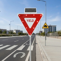 Panneau routier solaire en aluminium à LED rouge haute visibilité pour extérieur, signalisation de sécurité réfléchissante 600mm IP68 étanche 1000m