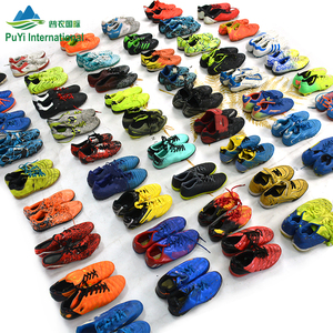 <span class=keywords><strong>Botas</strong></span> de Fútbol Usadas al por Mayor, Gran Margen, Calidad Premium, Lote de Calzado Deportivo de Segunda Mano para Exportación - Product Image 2