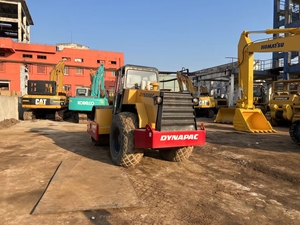 Compacteur à tambour unique Dynapac CA301D d'occasion, très demandé, pour travaux de construction intensifs, disponible à Shanghai - Product Image 5