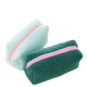 Pochette de maquillage en polaire corail pour femme, couleur unie, portable, avec fermeture éclair, pour kit de rasage de <span class=keywords><strong>voyage</strong></span>, trousse de toilette, sac de rangement en velours - Product Image 1