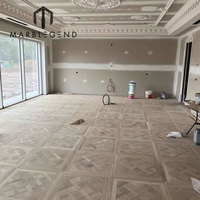 Plancher en bois carré classique avec motifs géométriques en forme de diamant Conception de carreaux de parquet