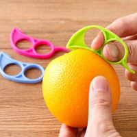 Schattige muisvormige plastic citrus schiller, handzaam met ring voor de vinger, herbruikbaar, draagbaar, makkelijk schoon te maken, keuken gadget