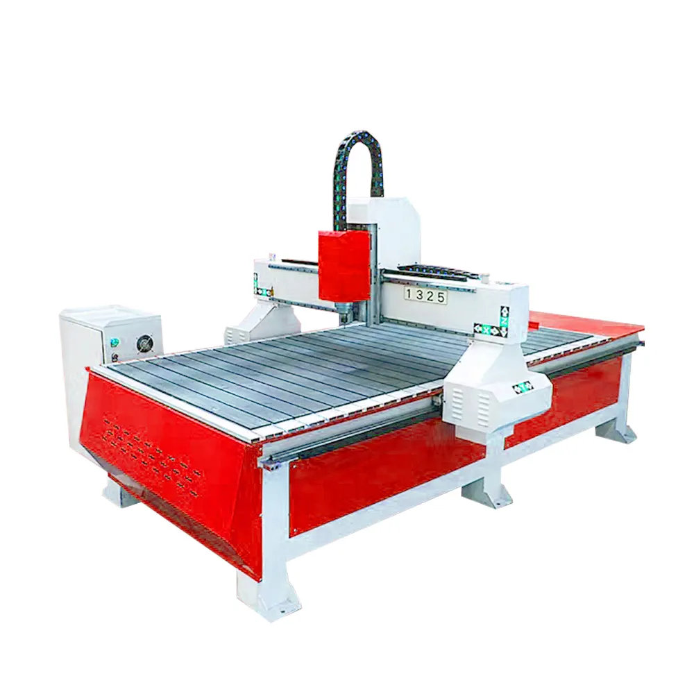 Yeni tasarım 1325 CNC doğrama gravür makinesi reklam akrilik PVC otomatik CNC kesme makinesi