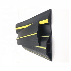 Bande <span class=keywords><strong>de</strong></span> seuil <span class=keywords><strong>de</strong></span> <span class=keywords><strong>porte</strong></span> <span class=keywords><strong>de</strong></span> <span class=keywords><strong>garage</strong></span> en caoutchouc <span class=keywords><strong>3M</strong></span>, bande d'étanchéité contre les intempéries - Product Image 1