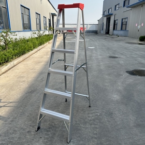 <span class=keywords><strong>Escalera</strong></span> <span class=keywords><strong>de</strong></span> Aluminio Portátil Tipo A <span class=keywords><strong>de</strong></span> Una Sola Cara con Certificación CE para Interiores y Exteriores - Product Image 1