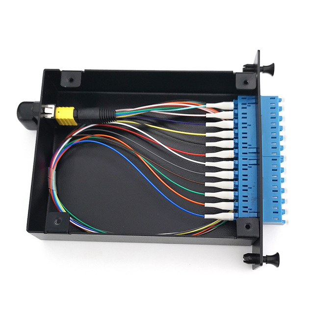 MPO Distribution Switch Fan Out Box Equipment 10Gbs 40Gbs 100Gbs Network Fiber Optic Cassette Module with Pull-out Design