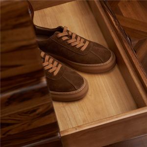 Chaussures d'été pour hommes en cuir de vachette véritable première couche, semelle souple respirante, baskets blanches à semelle extérieure en caoutchouc, bout carré patchwork, à lacets - Product Image 5