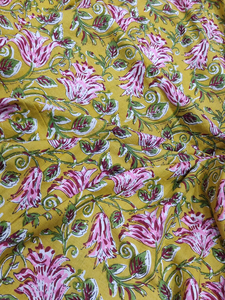 Tela de Algodón con Estampado Floral Hecha a Mano |   Material de Confección de Ropa sin Coser para Mujer, para la Elaboración de Prendas Étnicas y Manualidades - Product Image 2