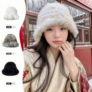 Sombreros de Invierno de Lujo para Mujer al por Mayor, Sombrero de Piel Sintética Suave y Cálido para Dama - Product Image 2