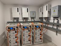 Système solaire biphasé 16 kW 120/240 V avec onduleur hybride Solis et batterie LiFePO4 de 32 kWh pour la sauvegarde domestique et l'autoconsommation