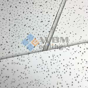 Aislamiento <span class=keywords><strong>para</strong></span> <span class=keywords><strong>paneles</strong></span> de techo de acabado interior Tablero de lana mineral de alta resistencia Azulejos de rejilla de techo Ventas directas de fábrica de China - Product Image 1