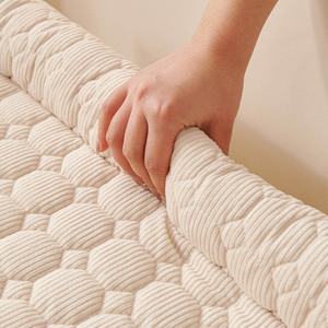 ที่นอนแมวขายดี ที่นอนสุนัขทรงสี่เหลี่ยม ใช้ได้ทุกฤดู พร้อมเบาะโซฟา บรรจุภัณฑ์กล่องกระดาษแข็ง ฐานกันลื่น ผ้ากำมะหยี่ - Product Image 4