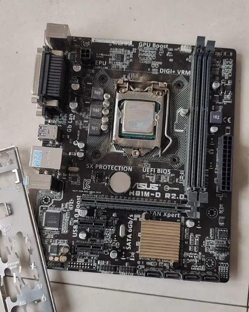 H81 D3 Motherboard with Double Memory Channel Integrated Graphics 64 GB RAM Capacity-Used Product