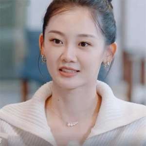 Collar de Perlas de Agua Dulce de la Serie New Balance Beam de Zhuji Pearl Wholesale, Cadena con Colgante de Perla en Degradado, Diseño Exquisito y Moderno - Product Image 3