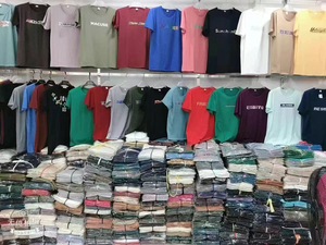 Sconto <span class=keywords><strong>di</strong></span> Fabbrica: T-shirt da <span class=keywords><strong>Uomo</strong></span> Assortite in Stock, <span class=keywords><strong>Abbigliamento</strong></span> <span class=keywords><strong>di</strong></span> <span class=keywords><strong>Marca</strong></span> Famosa a Manica Corta per Vendita all'Ingrosso <span class=keywords><strong>di</strong></span> Moda, Vestiti Comodi - Product Image 2