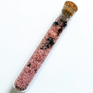 Tubo de ensayo de vidrio Tianjing de 50 ml con tapón de corcho para sales de baño y pétalos de rosa - Product Image 1