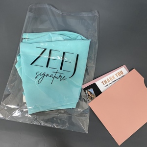 ถุง OPP สำหรับบรรจุภัณฑ์เสื้อผ้าผู้หญิงและกางเกงยีนส์ผู้ชาย แบบขายส่งจากโรงงาน รับทำโลโก้ตามสั่ง พร้อมเทปกาวในตัว เหมาะสำหรับร้านบูติก - Product Image 3