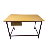 Bureau de travail moderne pour bâtiment de bureaux, meubles en métal et panneaux de bois pour étudiants, enseignants et utilisateurs d'ordinateurs portables