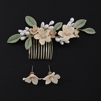 Ensemble d'accessoires de cheveux de mariée vintage bohème, peigne à fleurs en argile polymère fait main avec boucles d'oreilles assorties pour mariage